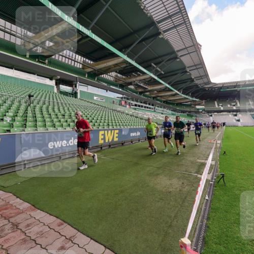 13.09.2026 - 21. swb-Marathon Bremen Michael Burmester http://msf.ph/oto/10304434 13.09.2026 12:51:39 Laufen im Stadion 107, 235, 335, 734, 771, 863, 1043, 1125, 1146, 1162, 1232, 1455, 1492, 1510, 1513, 1613, 1955, 1970, 1998, 2008, 2130, 2295, 2360, 2442, 2444, 2447, 2498, 2759, 2847, 3085, 3336, 3440, 3448, 3484, 3566, 3647, 3703, 3808, 3830, 3899, 3959, 3988, 4023, 4165, 4283, 4368, 4429, 4473, 4475, 4559, 4571, 4573, 4582, 4651, 4727, 4781, 4782, 4888, 4895, 5066, 5079, 5155, 5168, 5314, 5379, 5521, 5532, 5620, 5627, 5636, 5696, 6267, 6274, 6471, 6668, 6901, 8033, 8798 meine-sportfotos.de