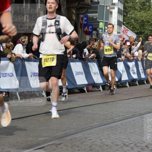 13.09.2026 - 21. swb-Marathon Bremen Strokosch-Dieckow http://msf.ph/oto/10304451 13.09.2026 10:51:00 Ziel 10267, 10764, 11076, 11220, 11276, 11664, 11742, 11753, 11774, 11961, 12052, 12070, 12309, 12488, 13544, 10471, 10515, 10808, 11339, 11503, 11537, 11801, 11973, 12133, 12552 meine-sportfotos.de