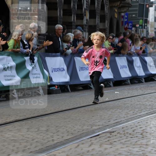 13.09.2026 - 21. swb-Marathon Bremen Strokosch-Dieckow http://msf.ph/oto/10304496 13.09.2026 12:58:32 Ziel 1379, 1472, 1604, 1717, 2073, 2099, 9065, 346, 2049, 5672, 6929 meine-sportfotos.de