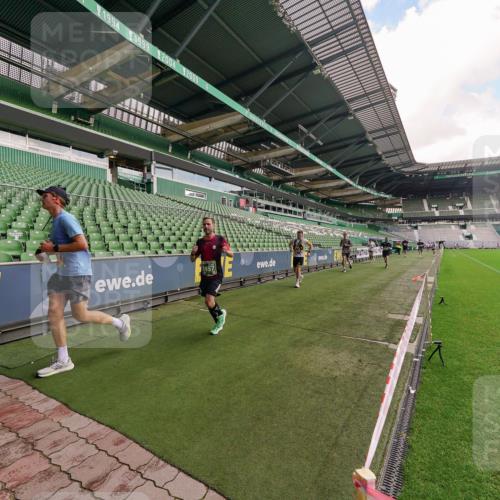 13.09.2026 - 21. swb-Marathon Bremen Michael Burmester http://msf.ph/oto/10304503 13.09.2026 12:52:08 Laufen im Stadion 107, 235, 335, 683, 734, 771, 792, 863, 1033, 1043, 1125, 1146, 1162, 1232, 1252, 1297, 1455, 1492, 1510, 1542, 1613, 1646, 1955, 1970, 2007, 2008, 2043, 2203, 2295, 2350, 2442, 2444, 2447, 2480, 2498, 2759, 2767, 2847, 3085, 3149, 3236, 3336, 3440, 3448, 3484, 3566, 3703, 3808, 3830, 3899, 3959, 3988, 4023, 4165, 4283, 4429, 4473, 4475, 4559, 4571, 4573, 4582, 4605, 4651, 4727, 4781, 4782, 4895, 5066, 5079, 5155, 5168, 5379, 5521, 5696, 6274, 8033, 8798 meine-sportfotos.de