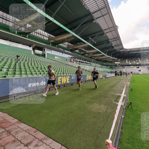 13.09.2026 - 21. swb-Marathon Bremen Michael Burmester http://msf.ph/oto/10304507 13.09.2026 12:52:12 Laufen im Stadion 102, 107, 235, 335, 683, 734, 771, 792, 863, 1033, 1043, 1125, 1146, 1162, 1232, 1252, 1297, 1455, 1492, 1510, 1542, 1613, 1646, 1955, 1970, 2007, 2008, 2043, 2203, 2295, 2350, 2442, 2444, 2447, 2480, 2498, 2759, 2767, 2847, 3085, 3149, 3236, 3336, 3440, 3448, 3484, 3566, 3703, 3808, 3830, 3899, 3959, 3988, 4023, 4165, 4283, 4429, 4473, 4475, 4559, 4571, 4573, 4582, 4605, 4651, 4727, 4781, 4782, 4895, 5079, 5168, 5379, 5521, 5696, 6274, 8033, 8798 meine-sportfotos.de