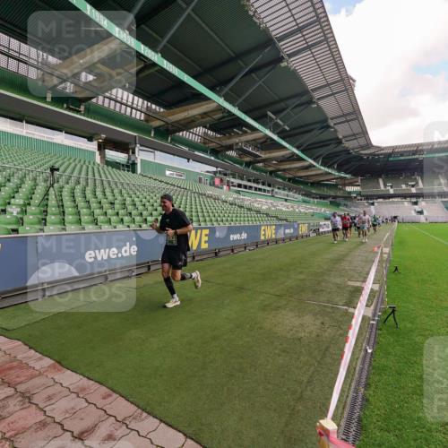 13.09.2026 - 21. swb-Marathon Bremen Michael Burmester http://msf.ph/oto/10304528 13.09.2026 12:52:25 Laufen im Stadion 102, 107, 235, 683, 734, 792, 863, 985, 987, 1033, 1043, 1125, 1146, 1162, 1232, 1252, 1297, 1455, 1492, 1528, 1542, 1646, 1704, 1955, 2007, 2008, 2043, 2203, 2350, 2447, 2480, 2498, 2759, 2767, 2847, 2858, 3085, 3149, 3236, 3336, 3362, 3440, 3448, 3566, 3703, 3830, 3899, 3959, 3988, 4165, 4283, 4429, 4475, 4571, 4573, 4582, 4605, 4651, 4727, 4781, 4782, 4895, 5079, 5168, 5379, 5521, 5696, 6274, 8033, 8798 meine-sportfotos.de