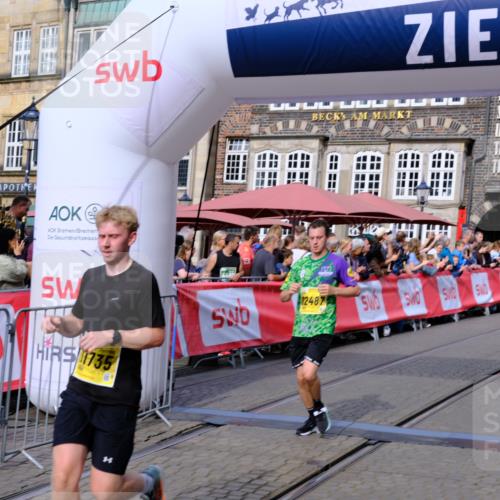 13.09.2026 - 21. swb-Marathon Bremen Tim E. http://msf.ph/oto/10304530 13.09.2026 10:48:15 Ziel 10142, 10329, 10592, 11018, 11193, 11360, 11634, 11735, 12278, 12354, 12487, 12558, 13620 meine-sportfotos.de