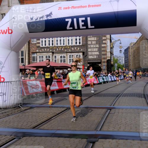 13.09.2026 - 21. swb-Marathon Bremen Tim E. http://msf.ph/oto/10304600 13.09.2026 10:48:28 Ziel 10142, 10316, 10329, 10638, 11058, 11135, 11193, 11241, 11781, 11815, 12354, 12487, 13620 meine-sportfotos.de
