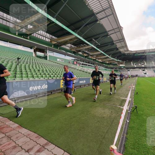 13.09.2026 - 21. swb-Marathon Bremen Michael Burmester http://msf.ph/oto/10304605 13.09.2026 12:53:08 Laufen im Stadion 102, 107, 145, 235, 313, 376, 472, 541, 560, 615, 616, 675, 683, 696, 734, 740, 755, 792, 863, 982, 985, 987, 1033, 1043, 1056, 1207, 1232, 1252, 1297, 1433, 1445, 1468, 1492, 1528, 1542, 1646, 1664, 1704, 1707, 1814, 1955, 2007, 2008, 2043, 2055, 2203, 2280, 2350, 2362, 2401, 2422, 2454, 2480, 2498, 2623, 2767, 2820, 2847, 2858, 2997, 3085, 3149, 3236, 3336, 3362, 3413, 3448, 3566, 3830, 3899, 3988, 4283, 4475, 4573, 4605, 4651, 5379 meine-sportfotos.de