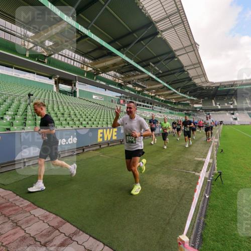 13.09.2026 - 21. swb-Marathon Bremen Michael Burmester http://msf.ph/oto/10304717 13.09.2026 12:53:44 Laufen im Stadion 102, 107, 145, 161, 189, 313, 376, 385, 461, 472, 481, 541, 560, 615, 616, 666, 675, 683, 696, 740, 755, 792, 816, 827, 982, 985, 987, 1033, 1056, 1076, 1207, 1252, 1297, 1419, 1433, 1445, 1468, 1528, 1542, 1551, 1631, 1646, 1658, 1664, 1704, 1707, 1814, 2007, 2043, 2055, 2203, 2280, 2350, 2362, 2401, 2422, 2454, 2480, 2499, 2623, 2701, 2767, 2820, 2824, 2858, 2882, 2913, 2962, 2971, 2997, 3054, 3149, 3236, 3336, 3357, 3362, 3413, 3448, 4605 meine-sportfotos.de