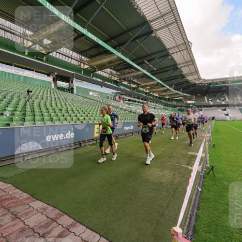 13.09.2026 - 21. swb-Marathon Bremen Michael Burmester http://msf.ph/oto/10304723 13.09.2026 12:53:45 Laufen im Stadion 102, 107, 145, 161, 189, 313, 376, 385, 461, 472, 481, 541, 560, 615, 616, 666, 675, 683, 696, 740, 755, 792, 816, 827, 982, 985, 987, 1033, 1056, 1076, 1207, 1252, 1297, 1419, 1433, 1445, 1468, 1528, 1542, 1551, 1631, 1646, 1658, 1664, 1704, 1707, 1814, 2007, 2043, 2055, 2203, 2280, 2350, 2362, 2401, 2422, 2454, 2480, 2499, 2623, 2701, 2767, 2801, 2820, 2824, 2858, 2882, 2913, 2962, 2971, 2997, 3012, 3054, 3149, 3236, 3336, 3357, 3362, 3413, 3448, 4605 meine-sportfotos.de