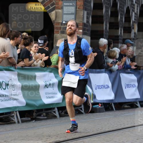 13.09.2026 - 21. swb-Marathon Bremen Strokosch-Dieckow http://msf.ph/oto/10304734 13.09.2026 12:58:45 Ziel 346, 1379, 1472, 1604, 1717, 6198, 8311, 8394, 1118, 1576, 3624, 4847, 6929, 8065, 8994, 9329 meine-sportfotos.de