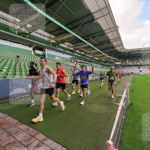 13.09.2026 - 21. swb-Marathon Bremen Michael Burmester http://msf.ph/oto/10304750 13.09.2026 12:53:51 Laufen im Stadion 102, 145, 161, 189, 313, 376, 385, 461, 472, 481, 541, 560, 615, 616, 666, 675, 683, 696, 740, 755, 792, 816, 827, 982, 985, 987, 1033, 1053, 1056, 1076, 1207, 1252, 1297, 1419, 1433, 1445, 1468, 1528, 1542, 1551, 1631, 1646, 1658, 1664, 1704, 1707, 1814, 2007, 2043, 2055, 2203, 2280, 2350, 2362, 2401, 2422, 2454, 2480, 2499, 2623, 2701, 2767, 2801, 2820, 2824, 2858, 2882, 2913, 2962, 2971, 2997, 3012, 3054, 3149, 3206, 3236, 3357, 3362, 3413, 4605 meine-sportfotos.de