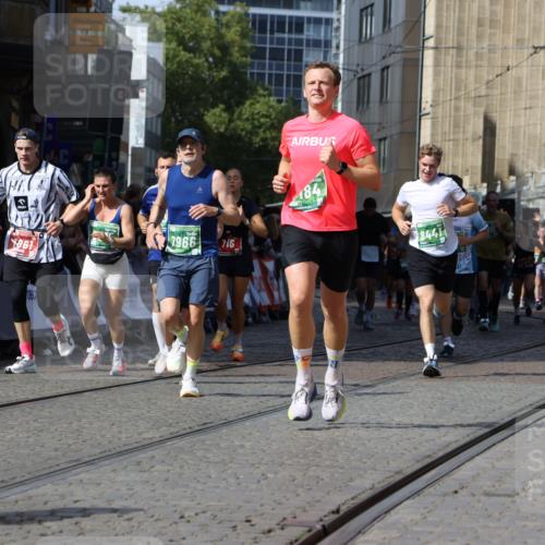 13.09.2026 - 21. swb-Marathon Bremen Strokosch-Dieckow http://msf.ph/oto/10304843 13.09.2026 13:30:09 Ziel 109, 124, 454, 716, 1073, 1173, 1205, 1581, 1759, 1848, 1861, 2289, 3320, 3618, 3667, 3908, 4115, 4524, 4575, 4576, 5631, 6006, 6127, 6725, 7079, 7093, 7884, 8267, 8481, 8612, 8771, 8899, 9049, 9534, 9747, 9770, 10013, 881, 1909, 1938, 2265, 2364, 2900, 4763, 5615, 7184, 7966, 8090, 8105, 8169, 8314, 8441, 8494, 9015, 9412, 9529 meine-sportfotos.de