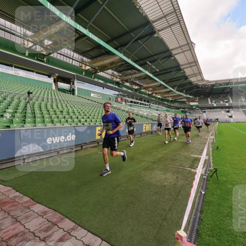 13.09.2026 - 21. swb-Marathon Bremen Michael Burmester http://msf.ph/oto/10304869 13.09.2026 12:54:19 Laufen im Stadion 102, 145, 161, 189, 201, 313, 376, 385, 461, 472, 481, 495, 541, 560, 615, 616, 666, 675, 696, 740, 755, 816, 827, 982, 985, 987, 1053, 1056, 1076, 1207, 1390, 1419, 1433, 1445, 1468, 1528, 1551, 1599, 1631, 1658, 1664, 1704, 1707, 1814, 2055, 2125, 2234, 2280, 2362, 2383, 2390, 2401, 2422, 2454, 2474, 2499, 2623, 2701, 2733, 2801, 2820, 2824, 2858, 2870, 2882, 2913, 2922, 2962, 2971, 2997, 3012, 3054, 3134, 3175, 3206, 3241, 3246, 3346, 3356, 3357, 3362, 3413 meine-sportfotos.de