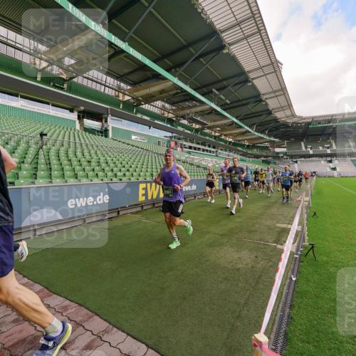 13.09.2026 - 21. swb-Marathon Bremen Michael Burmester http://msf.ph/oto/10305003 13.09.2026 12:54:46 Laufen im Stadion 161, 189, 201, 205, 313, 376, 385, 388, 461, 472, 481, 495, 541, 560, 615, 616, 666, 675, 696, 740, 816, 827, 982, 1053, 1076, 1197, 1207, 1390, 1419, 1433, 1468, 1551, 1599, 1631, 1658, 1707, 1814, 2055, 2125, 2234, 2251, 2280, 2319, 2362, 2383, 2390, 2401, 2422, 2454, 2474, 2499, 2623, 2701, 2733, 2801, 2824, 2870, 2882, 2913, 2922, 2962, 2971, 2997, 3012, 3054, 3134, 3175, 3206, 3241, 3246, 3346, 3356, 3357, 3413, 3706, 3716, 3836, 4137, 6106 meine-sportfotos.de