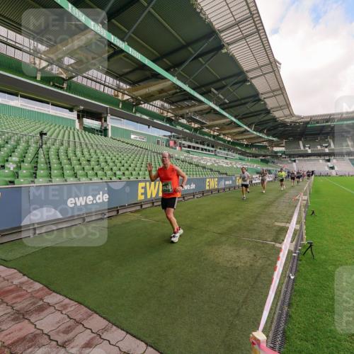 13.09.2026 - 21. swb-Marathon Bremen Michael Burmester http://msf.ph/oto/10305065 13.09.2026 12:54:56 Laufen im Stadion 161, 189, 201, 205, 313, 385, 388, 461, 472, 481, 495, 560, 666, 675, 696, 740, 816, 827, 913, 1053, 1058, 1076, 1197, 1207, 1390, 1419, 1468, 1551, 1599, 1631, 1645, 1658, 2055, 2125, 2234, 2251, 2319, 2383, 2390, 2474, 2499, 2623, 2701, 2733, 2801, 2824, 2870, 2882, 2913, 2922, 2962, 2971, 3012, 3054, 3057, 3134, 3175, 3192, 3206, 3241, 3246, 3346, 3356, 3357, 3413, 3706, 3716, 3836, 4137, 4413, 4733, 5277, 5430, 5530, 6106, 2498 meine-sportfotos.de