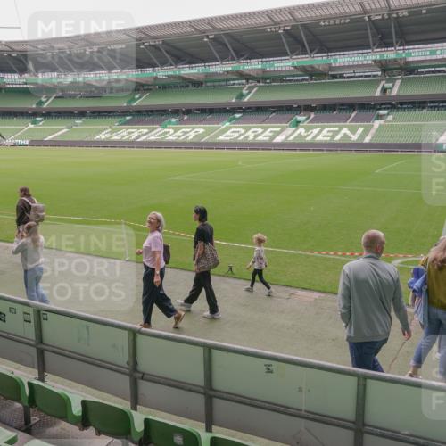 13.09.2026 - 21. swb-Marathon Bremen Michael Burmester http://msf.ph/oto/10305136 13.09.2026 11:21:00 Laufen im Stadion  meine-sportfotos.de