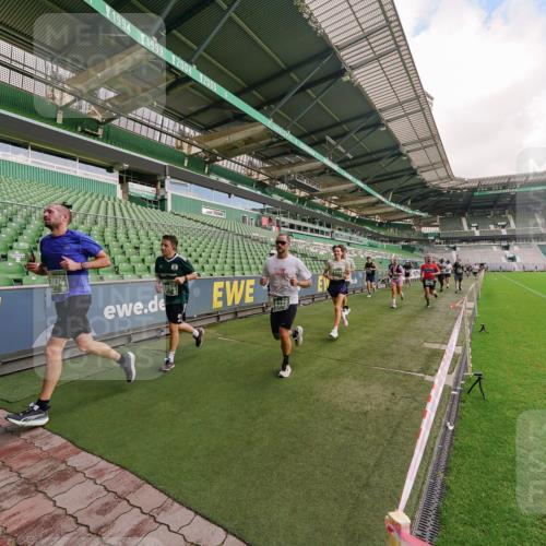 13.09.2026 - 21. swb-Marathon Bremen Michael Burmester http://msf.ph/oto/10305154 13.09.2026 12:55:13 Laufen im Stadion 161, 189, 201, 205, 385, 388, 411, 461, 465, 472, 481, 495, 655, 666, 816, 827, 854, 913, 1053, 1058, 1076, 1197, 1390, 1419, 1468, 1537, 1551, 1599, 1631, 1645, 1658, 1750, 2055, 2122, 2125, 2234, 2251, 2260, 2319, 2383, 2390, 2474, 2499, 2604, 2623, 2701, 2733, 2801, 2824, 2870, 2882, 2913, 2922, 2962, 2971, 3012, 3054, 3057, 3134, 3175, 3192, 3206, 3241, 3246, 3346, 3356, 3357, 3413, 3508, 3706, 3716, 3836, 4135, 4137, 4413, 4479, 4733, 5277, 5430, 5530, 6106, 107, 2498 meine-sportfotos.de