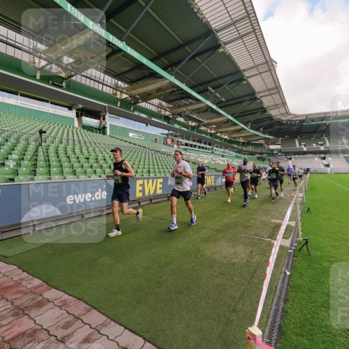 13.09.2026 - 21. swb-Marathon Bremen Michael Burmester http://msf.ph/oto/10305175 13.09.2026 12:55:17 Laufen im Stadion 161, 189, 201, 205, 385, 388, 411, 461, 465, 472, 481, 495, 655, 666, 816, 827, 854, 913, 1053, 1058, 1076, 1197, 1390, 1419, 1468, 1537, 1551, 1599, 1631, 1645, 1658, 1750, 2122, 2125, 2234, 2251, 2260, 2319, 2383, 2390, 2474, 2499, 2604, 2701, 2733, 2801, 2824, 2870, 2882, 2913, 2922, 2962, 2971, 3012, 3054, 3057, 3134, 3175, 3192, 3206, 3241, 3246, 3346, 3356, 3357, 3411, 3413, 3508, 3706, 3716, 3836, 4135, 4137, 4413, 4479, 4733, 5277, 5430, 5530, 6106, 107, 2498 meine-sportfotos.de