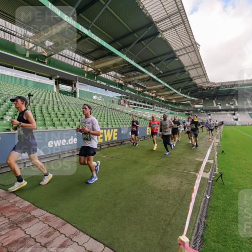 13.09.2026 - 21. swb-Marathon Bremen Michael Burmester http://msf.ph/oto/10305179 13.09.2026 12:55:18 Laufen im Stadion 161, 189, 201, 205, 385, 388, 411, 461, 465, 472, 481, 495, 655, 666, 816, 827, 854, 913, 1053, 1058, 1076, 1197, 1390, 1419, 1468, 1537, 1551, 1599, 1631, 1645, 1658, 1750, 2122, 2125, 2234, 2251, 2260, 2319, 2383, 2390, 2474, 2499, 2604, 2701, 2733, 2801, 2824, 2870, 2882, 2913, 2922, 2962, 2971, 3012, 3054, 3057, 3134, 3175, 3192, 3206, 3241, 3246, 3346, 3356, 3357, 3411, 3413, 3508, 3706, 3716, 3836, 4135, 4137, 4413, 4479, 4733, 5277, 5430, 5530, 6106, 107, 2498 meine-sportfotos.de