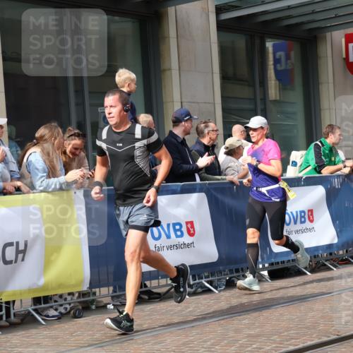 13.09.2026 - 21. swb-Marathon Bremen Strokosch-Dieckow http://msf.ph/oto/10305183 13.09.2026 10:52:59 Ziel 10284, 10448, 10585, 10757, 10780, 10821, 10886, 11012, 11168, 11282, 11379, 11590, 12040, 12056, 12170, 12275, 12308, 12398, 12461, 10193, 10304, 10339, 10652, 10714, 10734, 10827, 10863, 10906, 11002, 11038, 11144, 11238, 11282, 11362, 11386, 11575, 11597, 11766, 12019, 12338, 12369, 12399 meine-sportfotos.de