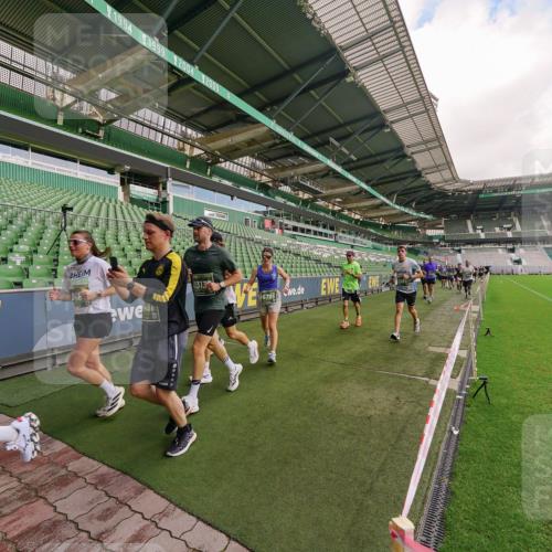 13.09.2026 - 21. swb-Marathon Bremen Michael Burmester http://msf.ph/oto/10305195 13.09.2026 12:55:20 Laufen im Stadion 161, 189, 201, 205, 307, 385, 388, 411, 461, 465, 481, 495, 655, 666, 816, 827, 854, 913, 1053, 1058, 1076, 1197, 1390, 1419, 1537, 1551, 1599, 1631, 1645, 1658, 1750, 2122, 2125, 2234, 2251, 2260, 2319, 2383, 2390, 2474, 2499, 2604, 2701, 2733, 2801, 2824, 2870, 2882, 2913, 2922, 2962, 2971, 3012, 3054, 3057, 3134, 3175, 3192, 3206, 3241, 3246, 3346, 3356, 3357, 3411, 3508, 3706, 3716, 3836, 4135, 4137, 4171, 4413, 4455, 4479, 4733, 5277, 5430, 5530, 6106, 107, 2498 meine-sportfotos.de