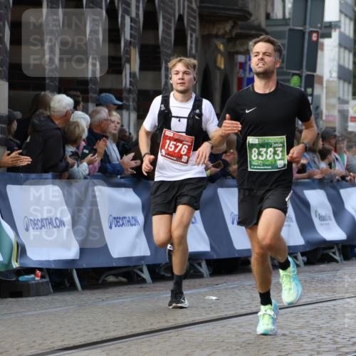 13.09.2026 - 21. swb-Marathon Bremen Strokosch-Dieckow http://msf.ph/oto/10305199 13.09.2026 12:59:12 Ziel 1118, 1576, 3624, 4847, 6929, 8065, 8994, 9120, 9329, 658, 1248, 1751, 1800, 1993, 2651, 4096, 8383, 9533 meine-sportfotos.de