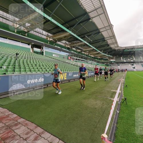 13.09.2026 - 21. swb-Marathon Bremen Michael Burmester http://msf.ph/oto/10305319 13.09.2026 12:55:46 Laufen im Stadion 161, 201, 205, 307, 388, 411, 461, 465, 495, 655, 854, 876, 913, 926, 948, 1053, 1058, 1197, 1390, 1537, 1599, 1645, 1750, 1972, 2001, 2040, 2122, 2125, 2234, 2251, 2260, 2319, 2383, 2390, 2473, 2474, 2535, 2604, 2733, 2801, 2812, 2870, 2922, 2948, 3012, 3057, 3119, 3134, 3175, 3192, 3202, 3206, 3241, 3246, 3290, 3346, 3348, 3356, 3357, 3411, 3508, 3706, 3716, 3836, 4135, 4137, 4171, 4413, 4455, 4479, 4733, 5277, 5430, 5530, 6106, 107, 2498 meine-sportfotos.de