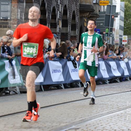 13.09.2026 - 21. swb-Marathon Bremen Strokosch-Dieckow http://msf.ph/oto/10305356 13.09.2026 12:59:18 Ziel 1118, 1576, 3624, 3688, 4399, 4847, 8065, 8994, 9120, 9329, 1248, 1800, 2651, 3251, 9533 meine-sportfotos.de