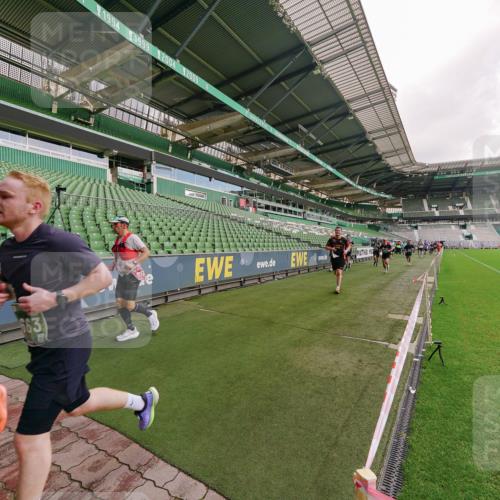 13.09.2026 - 21. swb-Marathon Bremen Michael Burmester http://msf.ph/oto/10305363 13.09.2026 12:55:51 Laufen im Stadion 161, 201, 205, 307, 388, 411, 431, 465, 495, 655, 854, 876, 913, 926, 948, 1053, 1058, 1130, 1197, 1390, 1537, 1599, 1645, 1750, 1972, 2001, 2040, 2122, 2125, 2234, 2251, 2260, 2319, 2383, 2390, 2473, 2474, 2535, 2604, 2733, 2801, 2812, 2870, 2922, 2948, 3012, 3057, 3119, 3134, 3175, 3192, 3202, 3206, 3241, 3246, 3290, 3346, 3348, 3356, 3411, 3508, 3706, 3716, 3836, 4135, 4137, 4171, 4413, 4455, 4479, 4733, 5277, 5430, 5530, 6106, 107, 2498 meine-sportfotos.de