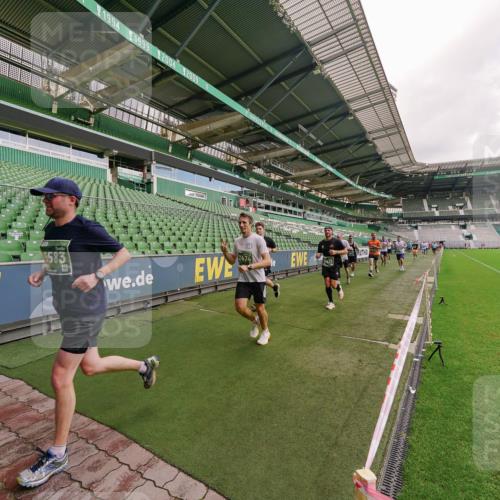 13.09.2026 - 21. swb-Marathon Bremen Michael Burmester http://msf.ph/oto/10305490 13.09.2026 12:56:14 Laufen im Stadion 205, 307, 388, 411, 431, 465, 495, 655, 769, 854, 857, 876, 913, 926, 948, 1058, 1130, 1197, 1390, 1537, 1599, 1601, 1645, 1750, 1972, 2001, 2040, 2122, 2125, 2234, 2251, 2260, 2319, 2383, 2473, 2474, 2535, 2604, 2634, 2640, 2671, 2761, 2812, 2948, 3057, 3078, 3119, 3134, 3175, 3192, 3202, 3246, 3290, 3346, 3348, 3411, 3458, 3508, 3514, 3706, 3716, 3813, 3836, 4135, 4137, 4171, 4413, 4455, 4479, 4733, 5277, 5430, 5530, 6106, 107, 2498 meine-sportfotos.de
