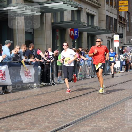 13.09.2026 - 21. swb-Marathon Bremen Strokosch-Dieckow http://msf.ph/oto/10305507 13.09.2026 10:53:08 Ziel 10222, 10448, 10479, 10585, 10626, 10757, 10780, 10821, 10845, 10886, 11168, 11242, 11379, 11446, 11590, 11800, 12040, 12056, 12119, 12275, 12308, 12461, 10284, 10304, 10585, 10714, 10734, 10863, 11012, 11038, 11238, 11282, 11386, 11575, 11766, 12019, 12170, 12369, 12398 meine-sportfotos.de