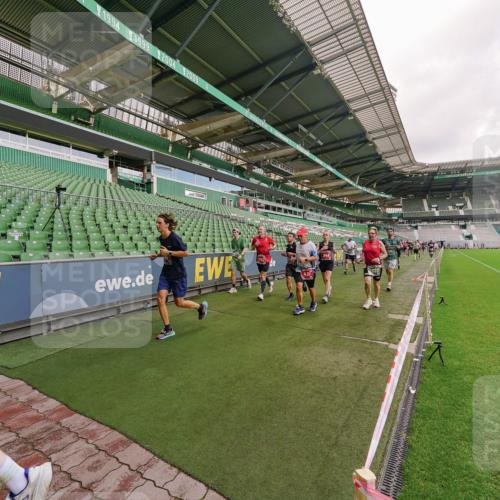 13.09.2026 - 21. swb-Marathon Bremen Michael Burmester http://msf.ph/oto/10305642 13.09.2026 12:56:42 Laufen im Stadion 307, 411, 431, 465, 655, 769, 776, 854, 857, 876, 913, 926, 948, 1010, 1058, 1130, 1254, 1537, 1601, 1645, 1750, 1809, 1900, 1972, 2001, 2040, 2051, 2075, 2122, 2260, 2319, 2324, 2402, 2473, 2493, 2535, 2604, 2634, 2640, 2671, 2761, 2812, 2904, 2948, 3051, 3057, 3078, 3119, 3192, 3202, 3290, 3348, 3411, 3450, 3458, 3508, 3514, 3634, 3706, 3760, 3813, 3939, 4101, 4135, 4137, 4171, 4316, 4319, 4413, 4455, 4479, 4733, 5277, 5430, 5530, 6106, 107, 2498 meine-sportfotos.de