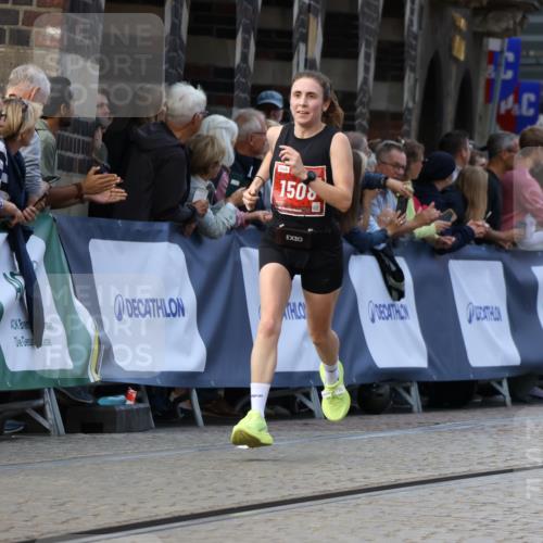 13.09.2026 - 21. swb-Marathon Bremen Strokosch-Dieckow http://msf.ph/oto/10305663 13.09.2026 12:59:35 Ziel 658, 1248, 1508, 1751, 1800, 1993, 2651, 3584, 3688, 4096, 6991, 8383, 9533, 126, 277, 1320, 1485, 1852, 4964, 5828, 6557, 8850 meine-sportfotos.de