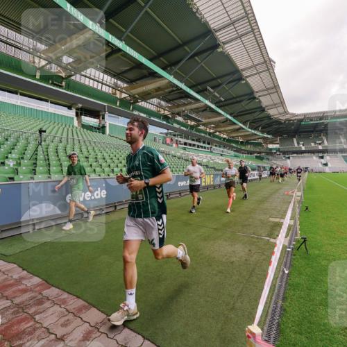 13.09.2026 - 21. swb-Marathon Bremen Michael Burmester http://msf.ph/oto/10305664 13.09.2026 12:56:45 Laufen im Stadion 307, 411, 431, 465, 655, 769, 776, 854, 857, 876, 913, 926, 948, 1010, 1058, 1130, 1254, 1537, 1601, 1645, 1750, 1809, 1900, 1972, 2001, 2040, 2051, 2075, 2122, 2260, 2319, 2324, 2402, 2473, 2493, 2535, 2604, 2634, 2640, 2671, 2761, 2812, 2904, 2948, 3051, 3057, 3078, 3119, 3192, 3202, 3290, 3348, 3411, 3450, 3458, 3508, 3514, 3634, 3690, 3706, 3760, 3813, 3866, 3939, 4101, 4135, 4137, 4171, 4316, 4319, 4413, 4455, 4479, 4733, 5277, 5430, 5530, 6106, 107, 2498 meine-sportfotos.de