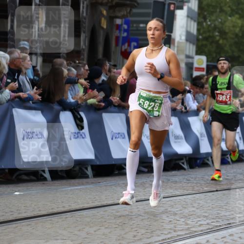 13.09.2026 - 21. swb-Marathon Bremen Strokosch-Dieckow http://msf.ph/oto/10305704 13.09.2026 12:59:36 Ziel 658, 1248, 1508, 1751, 1800, 1993, 2651, 3584, 3688, 4096, 6991, 8383, 9533, 126, 277, 807, 1320, 1485, 1852, 4964, 5828, 6557, 8850 meine-sportfotos.de