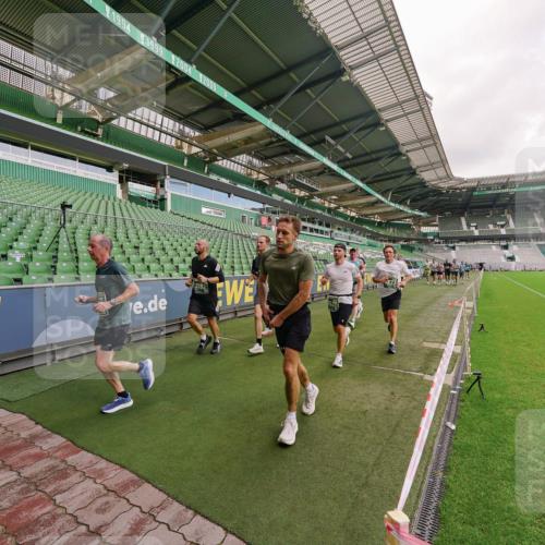 13.09.2026 - 21. swb-Marathon Bremen Michael Burmester http://msf.ph/oto/10305737 13.09.2026 12:56:56 Laufen im Stadion 307, 334, 411, 431, 465, 655, 769, 776, 854, 857, 876, 909, 913, 926, 948, 1010, 1058, 1130, 1254, 1535, 1537, 1601, 1645, 1750, 1809, 1881, 1900, 1972, 2001, 2040, 2051, 2075, 2122, 2260, 2324, 2371, 2402, 2423, 2473, 2493, 2535, 2604, 2634, 2640, 2671, 2761, 2812, 2903, 2904, 2948, 3051, 3057, 3078, 3119, 3192, 3202, 3290, 3348, 3411, 3450, 3458, 3508, 3514, 3634, 3685, 3690, 3760, 3813, 3866, 3939, 4101, 4135, 4171, 4316, 4319, 4413, 4455, 4479, 4733, 5277, 5430, 5530, 107 meine-sportfotos.de