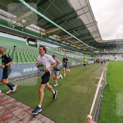 13.09.2026 - 21. swb-Marathon Bremen Michael Burmester http://msf.ph/oto/10305744 13.09.2026 12:56:57 Laufen im Stadion 307, 334, 411, 431, 465, 655, 769, 776, 854, 857, 876, 909, 913, 926, 948, 1010, 1058, 1130, 1254, 1535, 1537, 1601, 1645, 1750, 1809, 1881, 1900, 1972, 2001, 2040, 2051, 2075, 2122, 2260, 2324, 2371, 2402, 2423, 2473, 2493, 2535, 2604, 2634, 2640, 2671, 2761, 2812, 2903, 2904, 2948, 3051, 3057, 3078, 3119, 3192, 3202, 3290, 3348, 3411, 3450, 3458, 3508, 3514, 3634, 3685, 3690, 3760, 3813, 3866, 3939, 4101, 4135, 4171, 4316, 4319, 4413, 4455, 4479, 4733, 5277, 5430, 5530, 107 meine-sportfotos.de