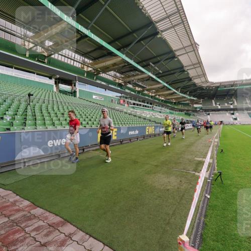 13.09.2026 - 21. swb-Marathon Bremen Michael Burmester http://msf.ph/oto/10305949 13.09.2026 12:57:28 Laufen im Stadion 141, 307, 334, 431, 511, 672, 769, 776, 789, 790, 857, 876, 909, 926, 948, 1010, 1119, 1130, 1191, 1199, 1254, 1535, 1601, 1647, 1752, 1809, 1881, 1900, 1933, 1972, 2001, 2040, 2046, 2051, 2075, 2324, 2371, 2397, 2402, 2423, 2473, 2493, 2535, 2634, 2640, 2671, 2761, 2812, 2903, 2904, 2948, 3051, 3078, 3119, 3138, 3148, 3182, 3186, 3202, 3290, 3319, 3338, 3348, 3411, 3450, 3458, 3514, 3534, 3634, 3655, 3685, 3690, 3695, 3760, 3813, 3866, 3933, 3939, 4101, 4171, 4316, 4319, 4455 meine-sportfotos.de