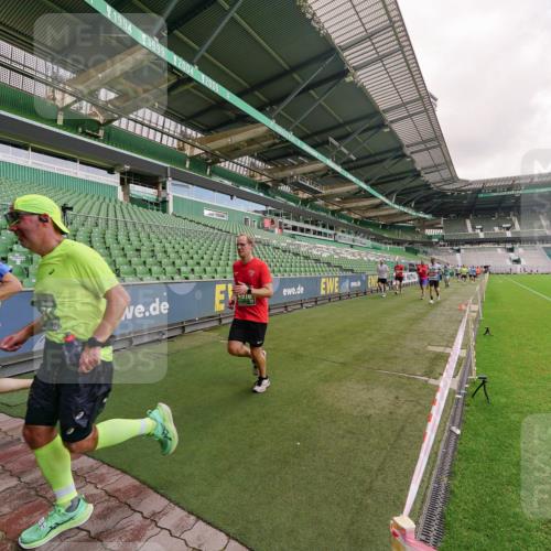 13.09.2026 - 21. swb-Marathon Bremen Michael Burmester http://msf.ph/oto/10306000 13.09.2026 12:57:35 Laufen im Stadion 141, 334, 431, 511, 672, 769, 776, 789, 790, 857, 876, 909, 948, 1010, 1119, 1130, 1191, 1199, 1254, 1281, 1535, 1601, 1642, 1647, 1752, 1809, 1881, 1900, 1933, 1972, 2001, 2040, 2046, 2051, 2075, 2324, 2371, 2397, 2402, 2423, 2473, 2493, 2535, 2634, 2640, 2671, 2761, 2812, 2903, 2904, 2948, 3051, 3078, 3119, 3138, 3148, 3182, 3186, 3202, 3290, 3319, 3338, 3348, 3450, 3458, 3514, 3534, 3560, 3634, 3655, 3685, 3690, 3695, 3760, 3813, 3866, 3933, 3939, 4101, 4316, 4319 meine-sportfotos.de