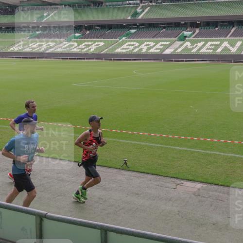13.09.2026 - 21. swb-Marathon Bremen Michael Burmester http://msf.ph/oto/10306171 13.09.2026 12:17:15 Laufen im Stadion 513, 917, 1154, 1190, 1192, 1263, 245, 317, 540, 796, 822, 1149 meine-sportfotos.de
