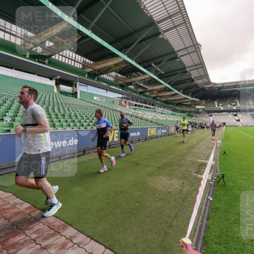 13.09.2026 - 21. swb-Marathon Bremen Michael Burmester http://msf.ph/oto/10306332 13.09.2026 12:58:36 Laufen im Stadion 141, 148, 191, 226, 334, 511, 672, 776, 789, 790, 909, 972, 1010, 1119, 1166, 1191, 1199, 1254, 1281, 1516, 1535, 1642, 1647, 1752, 1809, 1881, 1931, 1933, 2046, 2210, 2324, 2343, 2367, 2371, 2397, 2402, 2423, 2425, 2577, 2771, 2807, 2827, 2885, 2899, 2903, 2904, 2979, 3021, 3051, 3098, 3120, 3138, 3148, 3182, 3186, 3190, 3233, 3319, 3338, 3435, 3516, 3531, 3534, 3560, 3652, 3655, 3685, 3690, 3695, 3866, 3933, 3934, 3939, 4101, 4316, 4319, 205 meine-sportfotos.de