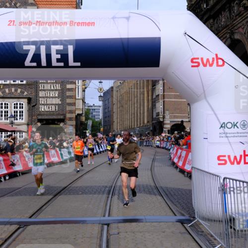 13.09.2026 - 21. swb-Marathon Bremen Tim E. http://msf.ph/oto/10306362 13.09.2026 10:50:06 Ziel 10508, 10593, 10709, 10966, 11005, 11007, 11035, 11183, 11717, 12380 meine-sportfotos.de