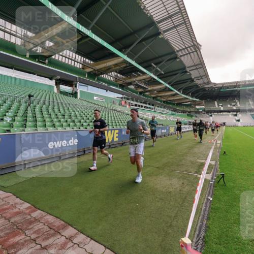 13.09.2026 - 21. swb-Marathon Bremen Michael Burmester http://msf.ph/oto/10306400 13.09.2026 12:58:48 Laufen im Stadion 141, 148, 191, 226, 232, 334, 511, 672, 745, 789, 790, 909, 972, 1010, 1080, 1119, 1166, 1191, 1199, 1281, 1516, 1535, 1642, 1647, 1752, 1881, 1931, 1933, 2046, 2210, 2289, 2324, 2343, 2367, 2371, 2397, 2423, 2425, 2577, 2771, 2806, 2807, 2827, 2885, 2899, 2903, 2953, 2961, 2979, 3015, 3021, 3051, 3098, 3120, 3124, 3138, 3148, 3182, 3186, 3190, 3233, 3319, 3338, 3435, 3516, 3531, 3534, 3560, 3652, 3655, 3685, 3690, 3695, 3866, 3933, 3934, 4101, 205 meine-sportfotos.de
