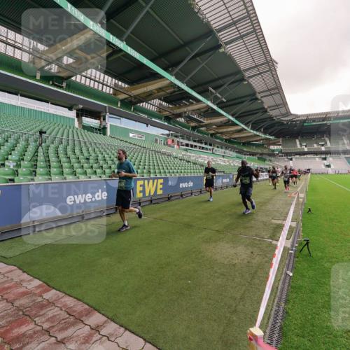 13.09.2026 - 21. swb-Marathon Bremen Michael Burmester http://msf.ph/oto/10306408 13.09.2026 12:58:50 Laufen im Stadion 141, 148, 191, 226, 232, 334, 511, 672, 745, 789, 790, 909, 972, 1010, 1080, 1119, 1166, 1191, 1199, 1281, 1516, 1535, 1642, 1647, 1752, 1881, 1931, 1933, 2046, 2210, 2289, 2324, 2343, 2367, 2371, 2397, 2423, 2425, 2577, 2771, 2806, 2807, 2827, 2885, 2899, 2903, 2953, 2961, 2979, 3015, 3021, 3051, 3098, 3120, 3124, 3138, 3148, 3182, 3186, 3190, 3233, 3319, 3338, 3435, 3516, 3531, 3534, 3560, 3652, 3655, 3685, 3690, 3695, 3866, 3933, 3934, 205 meine-sportfotos.de