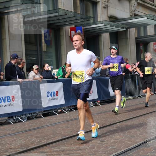 13.09.2026 - 21. swb-Marathon Bremen Strokosch-Dieckow http://msf.ph/oto/10306503 13.09.2026 10:53:36 Ziel 10141, 10174, 10227, 10255, 10478, 10579, 10684, 10685, 10708, 10822, 10838, 10905, 10947, 11010, 11206, 11290, 11489, 11596, 11950, 12075, 12244, 12331, 12341, 12356, 12405, 12435, 12492, 12515, 13531, 13597, 10141, 10222, 10227, 10448, 10479, 10626, 10757, 10780, 10821, 10838, 10845, 10886, 11168, 11242, 11379, 11446, 11502, 11590, 11800, 12040, 12056, 12119, 12275, 12308, 12461 meine-sportfotos.de