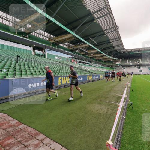 13.09.2026 - 21. swb-Marathon Bremen Michael Burmester http://msf.ph/oto/10306511 13.09.2026 12:59:09 Laufen im Stadion 141, 148, 191, 226, 232, 342, 511, 672, 745, 789, 790, 972, 1080, 1119, 1166, 1191, 1199, 1209, 1281, 1516, 1642, 1647, 1752, 1931, 1933, 2046, 2088, 2210, 2289, 2343, 2367, 2397, 2425, 2481, 2517, 2570, 2577, 2771, 2806, 2807, 2827, 2885, 2899, 2953, 2961, 2979, 3015, 3021, 3098, 3120, 3124, 3138, 3148, 3182, 3186, 3190, 3233, 3273, 3319, 3338, 3435, 3516, 3531, 3534, 3560, 3652, 3655, 3695, 3861, 3930, 3933, 3934, 205 meine-sportfotos.de