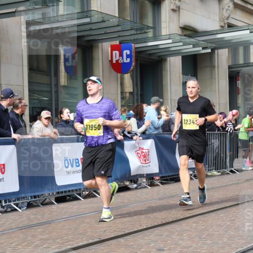 13.09.2026 - 21. swb-Marathon Bremen Strokosch-Dieckow http://msf.ph/oto/10306539 13.09.2026 10:53:37 Ziel 10174, 10255, 10478, 10579, 10684, 10685, 10708, 10822, 10905, 10947, 11010, 11206, 11290, 11489, 11596, 11950, 12075, 12244, 12331, 12341, 12356, 12405, 12435, 12492, 12515, 13531, 13597, 10141, 10222, 10227, 10448, 10478, 10479, 10626, 10757, 10780, 10821, 10838, 10845, 10886, 11168, 11242, 11379, 11446, 11502, 11590, 11800, 12040, 12056, 12119, 12275, 12308, 12341, 13597 meine-sportfotos.de