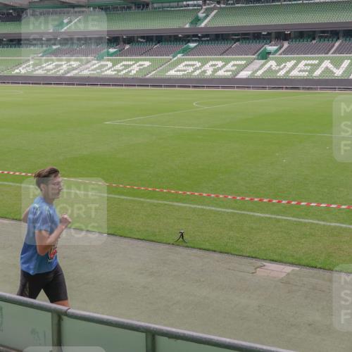13.09.2026 - 21. swb-Marathon Bremen Michael Burmester http://msf.ph/oto/10306697 13.09.2026 12:28:01 Laufen im Stadion 103, 238, 358, 420, 553, 574, 649, 719, 959, 1161, 1253, 1256, 1352, 1391, 1428, 1525, 1724, 1783, 1917, 2032, 3662, 4264, 149, 289, 798, 814, 1313, 1483, 1490, 1544, 1567 meine-sportfotos.de