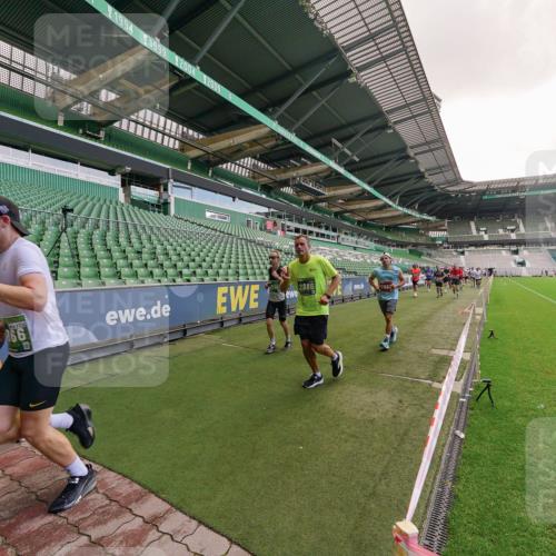 13.09.2026 - 21. swb-Marathon Bremen Michael Burmester http://msf.ph/oto/10306900 13.09.2026 13:00:12 Laufen im Stadion 135, 191, 226, 232, 242, 260, 342, 651, 687, 745, 972, 1080, 1166, 1209, 1368, 1493, 1494, 1516, 1650, 1861, 1935, 1963, 2088, 2210, 2289, 2293, 2306, 2322, 2409, 2427, 2481, 2485, 2490, 2517, 2560, 2570, 2577, 2658, 2686, 2700, 2708, 2781, 2806, 2827, 2885, 2899, 2906, 2914, 2953, 2961, 2967, 2979, 3015, 3021, 3076, 3098, 3105, 3124, 3145, 3168, 3173, 3190, 3233, 3273, 3354, 3385, 3480, 3516, 3524, 3531, 3642, 3652, 3729, 3774, 3855, 3856, 3861, 3930, 3934 meine-sportfotos.de