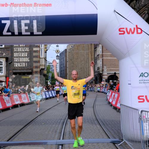 13.09.2026 - 21. swb-Marathon Bremen Tim E. http://msf.ph/oto/10306929 13.09.2026 10:50:30 Ziel 10170, 10876, 11111, 11128, 11178, 11415, 11497, 11499, 12240, 12269, 12510 meine-sportfotos.de