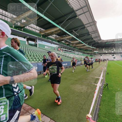13.09.2026 - 21. swb-Marathon Bremen Michael Burmester http://msf.ph/oto/10306986 13.09.2026 13:00:25 Laufen im Stadion 135, 191, 226, 232, 242, 260, 318, 342, 440, 651, 687, 745, 972, 1080, 1166, 1209, 1368, 1493, 1494, 1516, 1650, 1861, 1935, 1963, 2088, 2210, 2289, 2293, 2306, 2322, 2370, 2409, 2427, 2481, 2485, 2490, 2517, 2560, 2561, 2570, 2627, 2658, 2686, 2700, 2708, 2781, 2806, 2827, 2885, 2899, 2906, 2914, 2953, 2961, 2967, 2979, 3015, 3076, 3098, 3105, 3124, 3145, 3168, 3173, 3190, 3233, 3273, 3354, 3385, 3480, 3516, 3524, 3531, 3642, 3652, 3729, 3774, 3855, 3856, 3861, 3930, 3934 meine-sportfotos.de