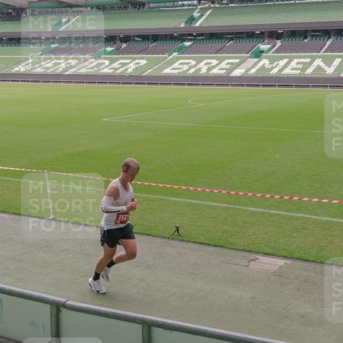 13.09.2026 - 21. swb-Marathon Bremen Michael Burmester http://msf.ph/oto/10307047 13.09.2026 12:31:43 Laufen im Stadion 417, 482, 573, 668, 943, 1020, 1126, 1168, 1214, 1357, 1507, 1639, 2100, 4474, 5212, 6485, 6507, 8044, 8285, 103, 358, 420, 553, 574, 649, 719, 959, 1161, 1253, 1256, 1352, 1391, 1428, 1525, 1724, 1783, 1917, 2032, 3662, 4264 meine-sportfotos.de